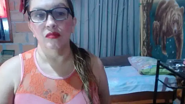 MOTHER_AND_SON09 Webcam show