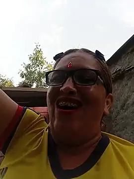 MOTHER_AND_SON09 Show in webcam