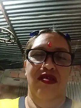 MOTHER_AND_SON09 Show in webcam