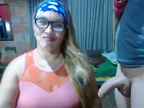 MOTHER_AND_SON09 webcam show