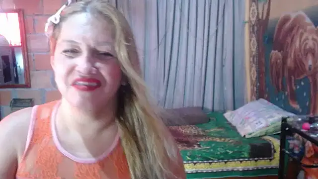 MOTHER_AND_SON09 Show in webcam
