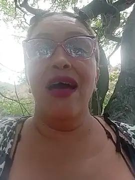 MOTHER_AND_SON09 Show in webcam