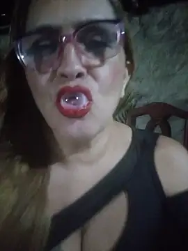 MOTHER_AND_SON09 Webcam Show