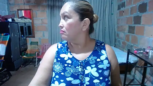 MOTHER_AND_SON09 Webcam Show