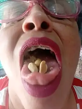 MOTHER_AND_SON09's Webcam Show