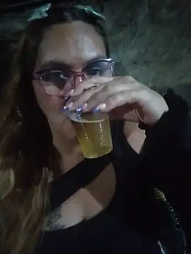 הופעת וובקאם של MOTHER_AND_SON09