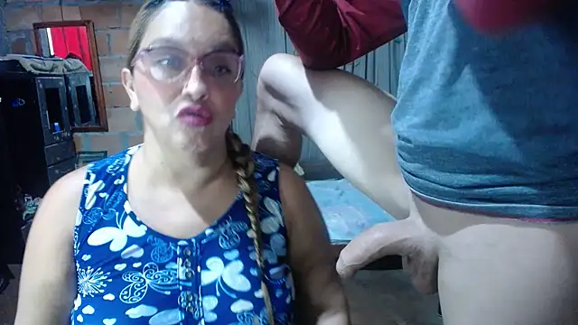 MOTHER_AND_SON09 Webcam show