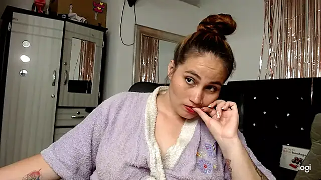 Baby_hornyJM Pertunjukan Webcam