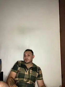 maximo_torreychelli's Live XXX Chat