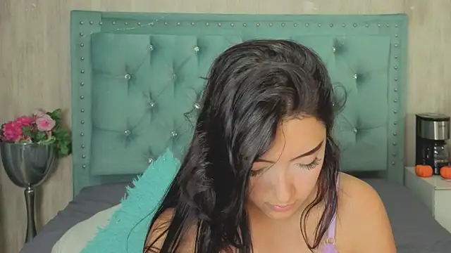 Chat +18 de Marcelaa_fox ao vivo