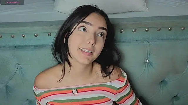 Marcelaa_fox Adlı Modelin Canlı XXX Sohbeti