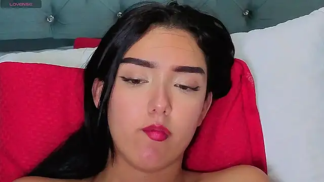 Marcelaa_fox লাইভ XXX চ্যাট