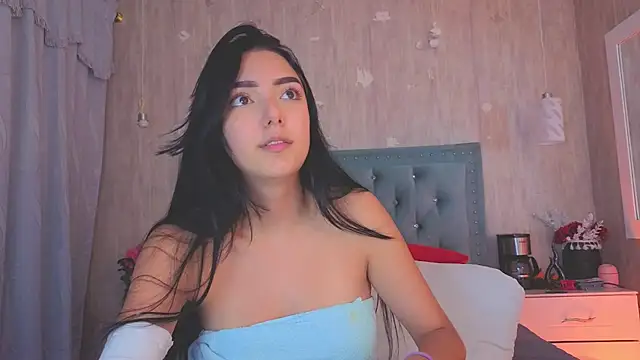 Chat +18 de Marcelaa_fox ao vivo