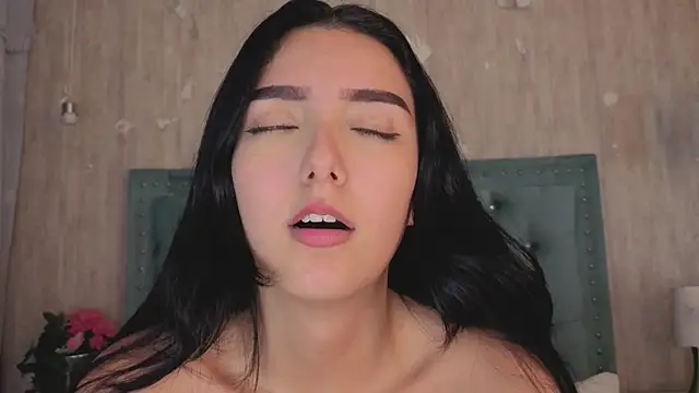 Chat +18 de Marcelaa_fox ao vivo