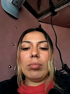 XXX chat uživo modela Sweel_Leyva18