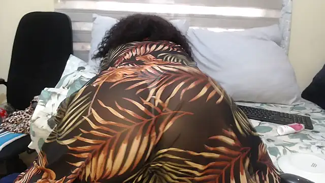 Foxybrownxx1's Live XXX Chat