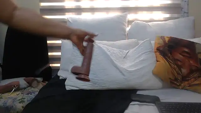 Foxybrownxx1 Adlı Modelin Canlı XXX Sohbeti