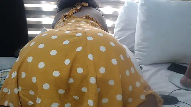 Foxybrownxx1 Webcam Show