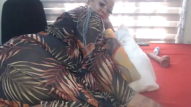 Czat XXX na żywo – Foxybrownxx1