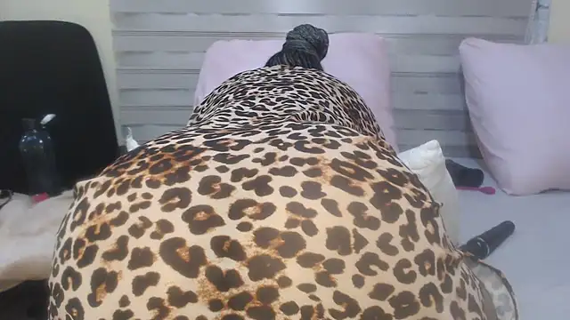 Chat XXX ao vivo de Foxybrownxx1