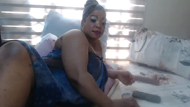 Foxybrownxx1 – Live XXX-chat
