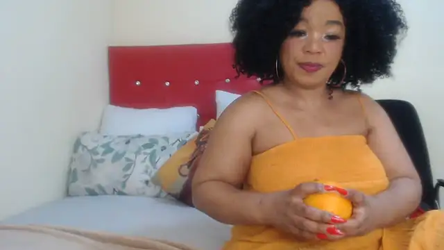 Foxybrownxx1's Live XXX Chat
