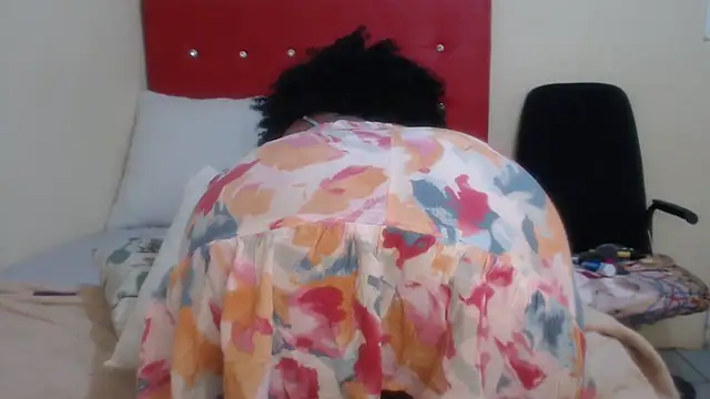 Foxybrownxx1's Live XXX Chat