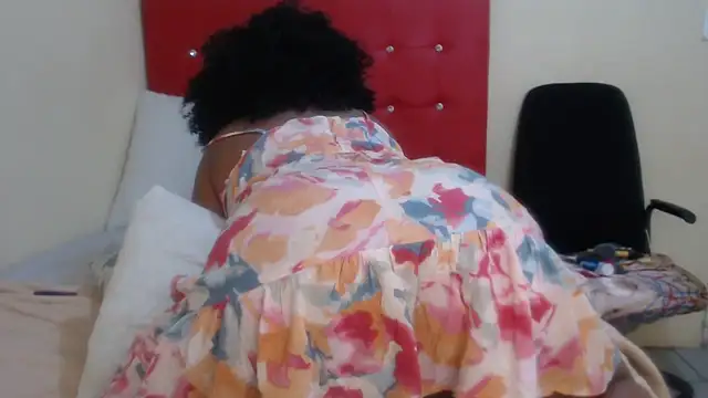 Foxybrownxx1 Live chatroom