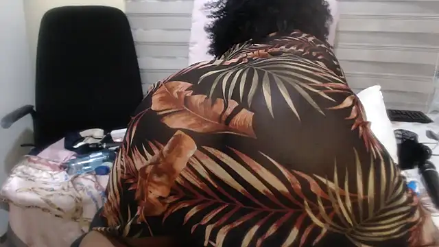 Foxybrownxx1 现场XXX聊天