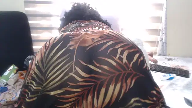 Foxybrownxx1's Live XXX Chat
