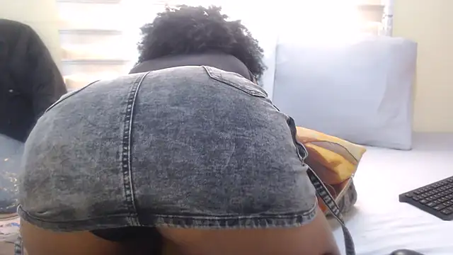 Foxybrownxx1 Chat XXX live