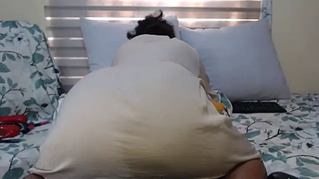 แชท XXX สดของ Foxybrownxx1