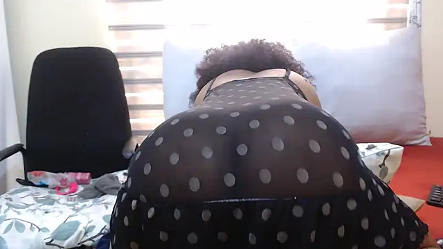 Foxybrownxx1's Webcam Show