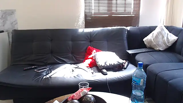 Foxybrownxx1's Live XXX Chat