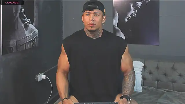 bradley_smith 网络视讯表演