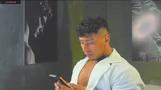 bradley_smith Adlı Modelin Web Kamerası Şovu