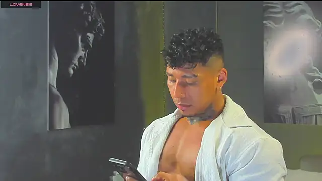 bradley_smith Adlı Modelin Web Kamerası Şovu