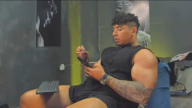 bradley_smith Adlı Modelin Web Kamerası Şovu