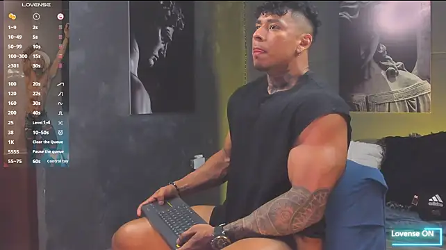 bradley_smith Adlı Modelin Web Kamerası Şovu