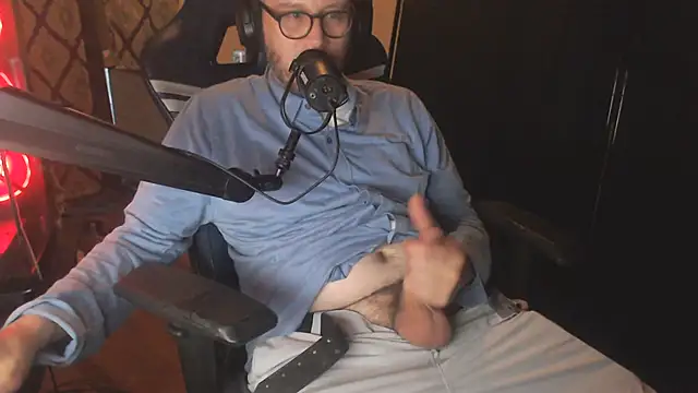chicostick413's Webcam Show
