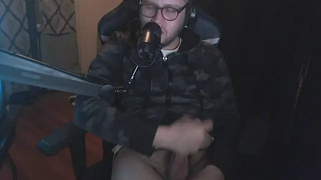 chicostick413 – webcam-show