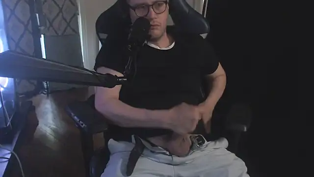 chicostick413's Webcam Show