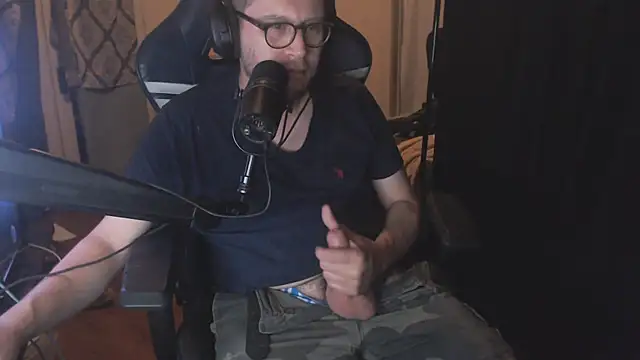chicostick413 Pertunjukan Webcam