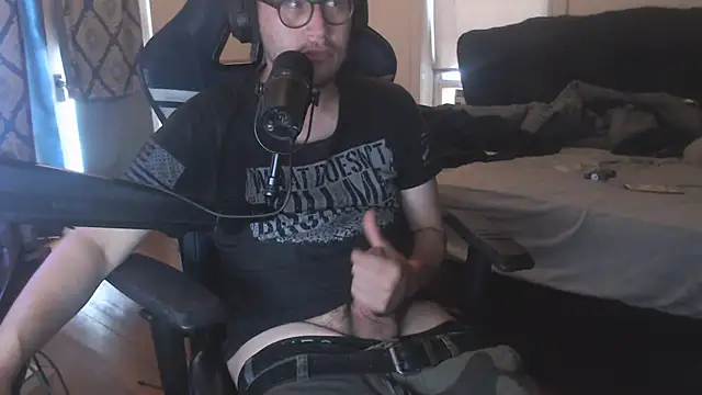 chicostick413's Webcam Show