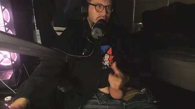 chicostick413's Webcam Show