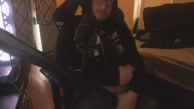 Show de chicostick413 na webcam