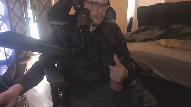 Pokazy przed kamerką – chicostick413