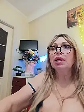 SusieNoreen's Live XXX Chat