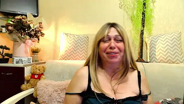 SusieNoreen's Live XXX Chat