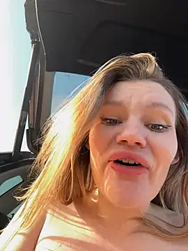 justmilaaのウェブカメラショー